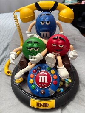 M&M'S Retro Rotary Toy Phone with Red, Green, Blue Characters